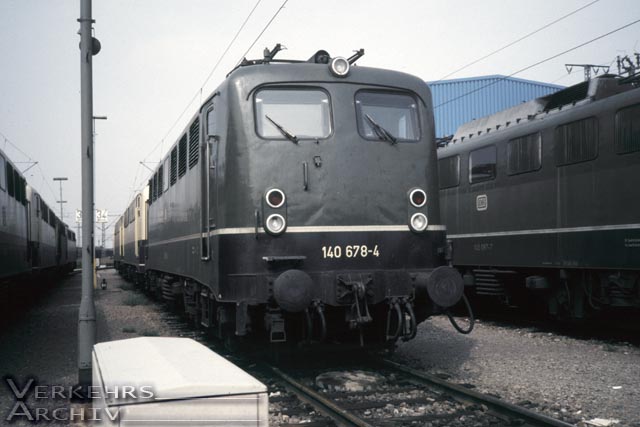 DB (Deutsche Bundesbahn) 140 678-4